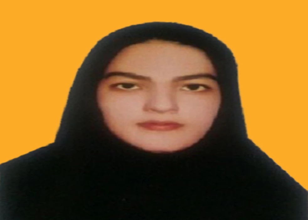 زهرا هادی رتبه 11 منطقه کنکور انسانی 1402